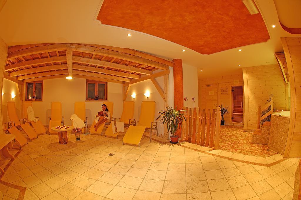 Hotel Viktoria Castelrotto Exterior foto
